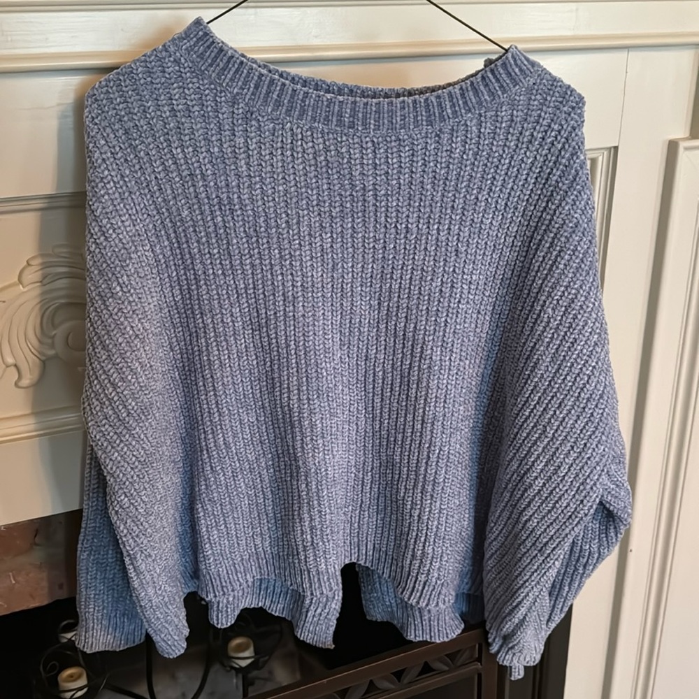 NWT knit sweater with open back xs